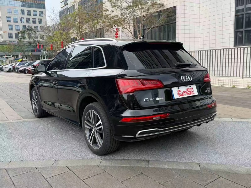 佛山21年奥迪Q58