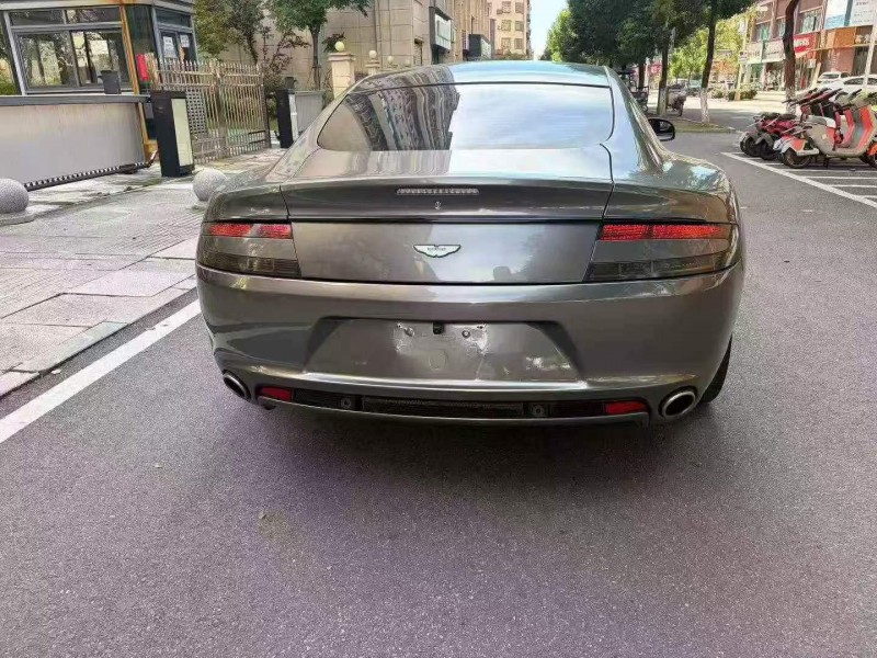 赣州14年阿斯顿·马丁Rapide8