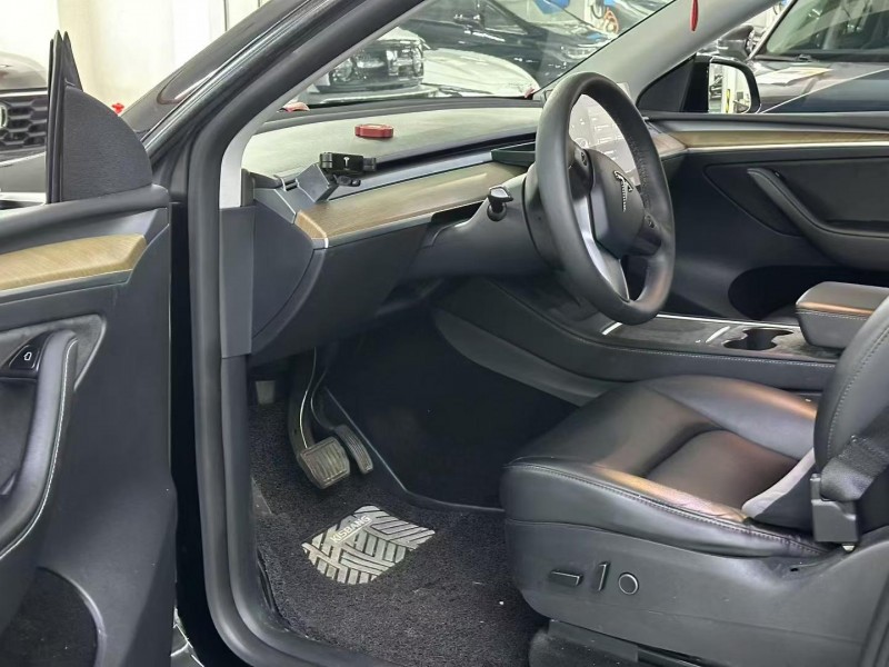 深圳21年特斯拉MODEL Y4