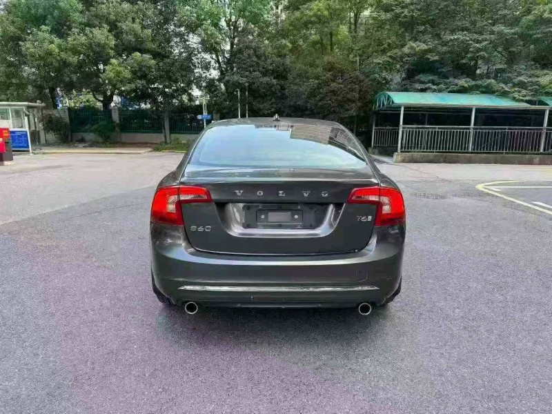 邵阳18年沃尔沃S60L8