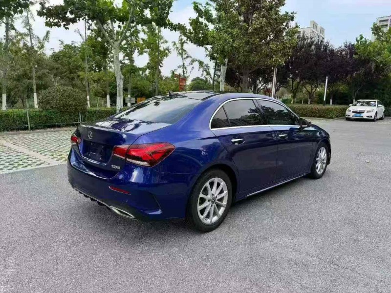 苏州20年奔驰A8