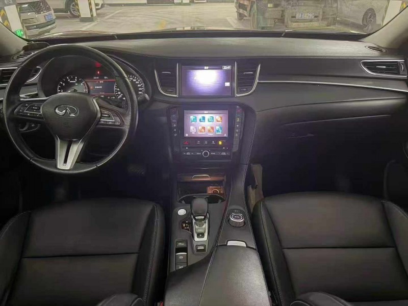 十堰21年英菲尼迪QX506