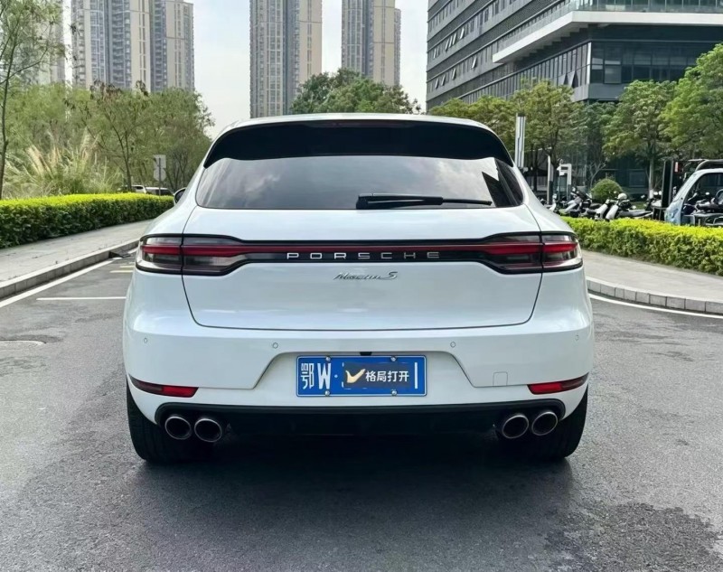 东莞20年保时捷Macan5