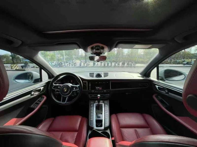 东莞20年保时捷Macan8