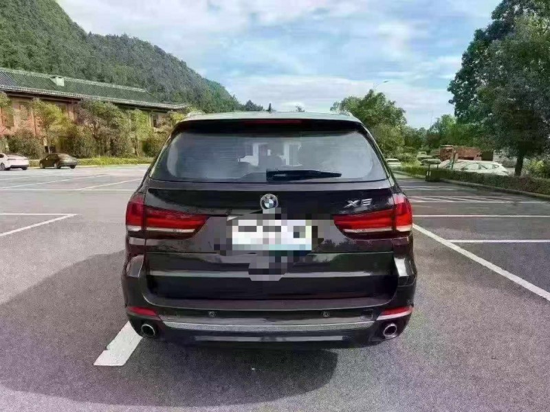 重庆18年宝马X59