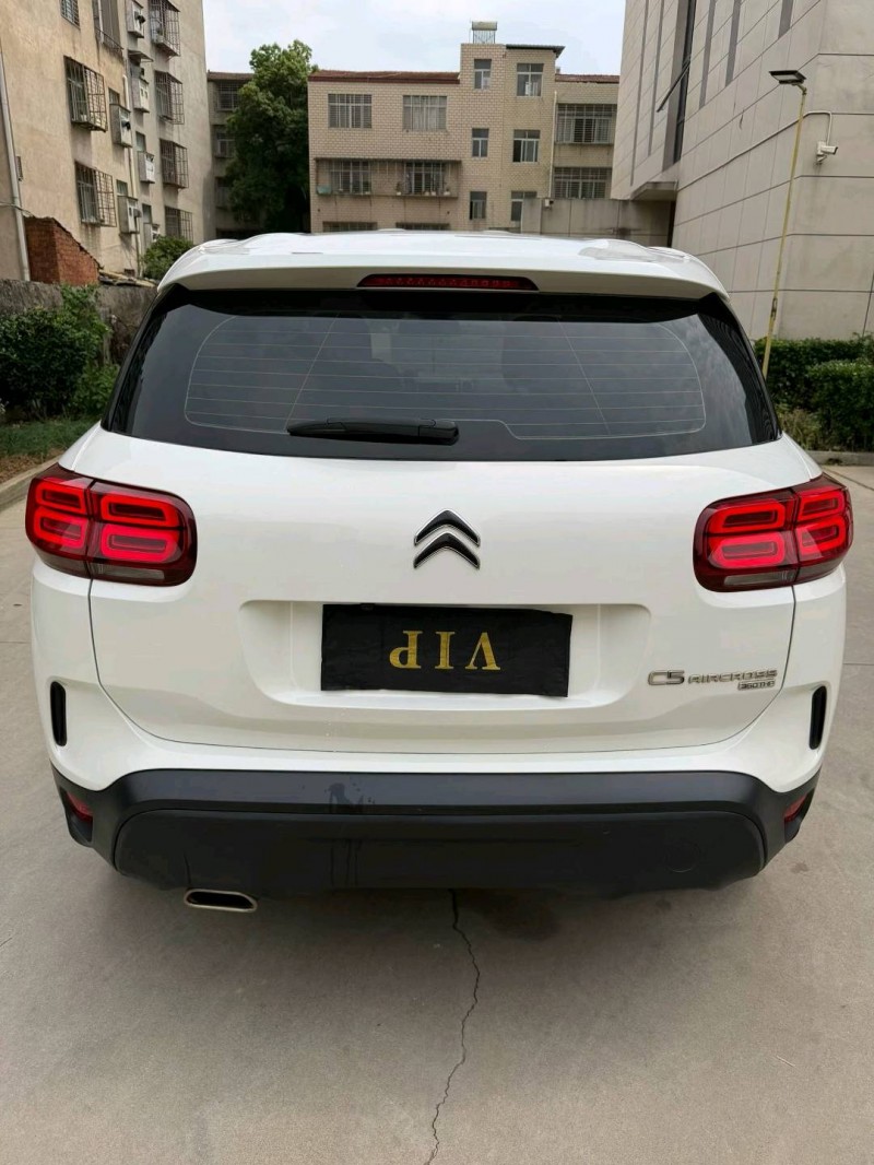 襄阳22年雪铁龙天逸 C5 AIRCROSS9