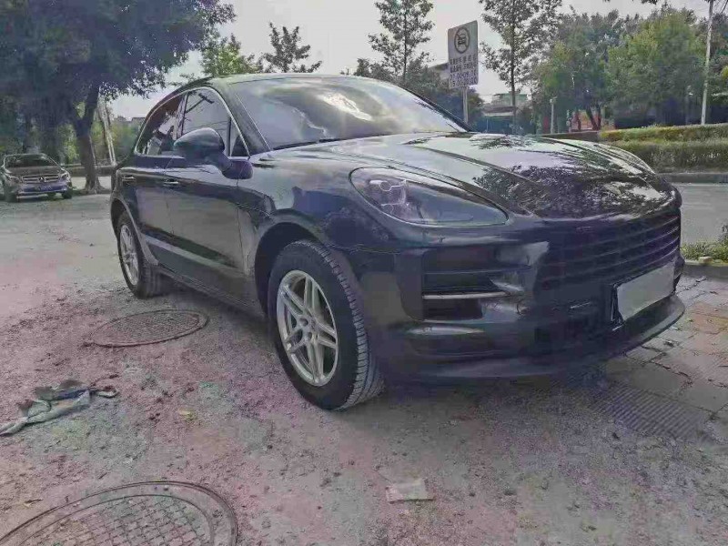 桂林20年保时捷Macan2