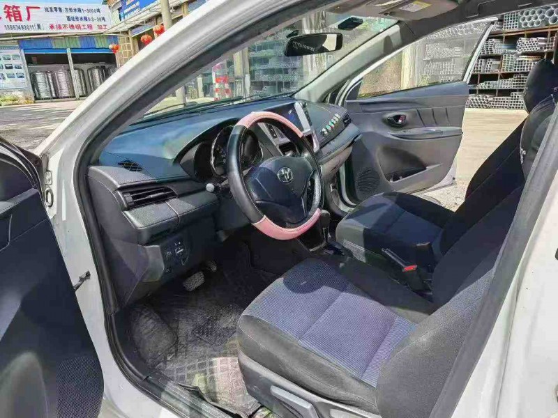 桂林18年丰田YARiS L 致炫5