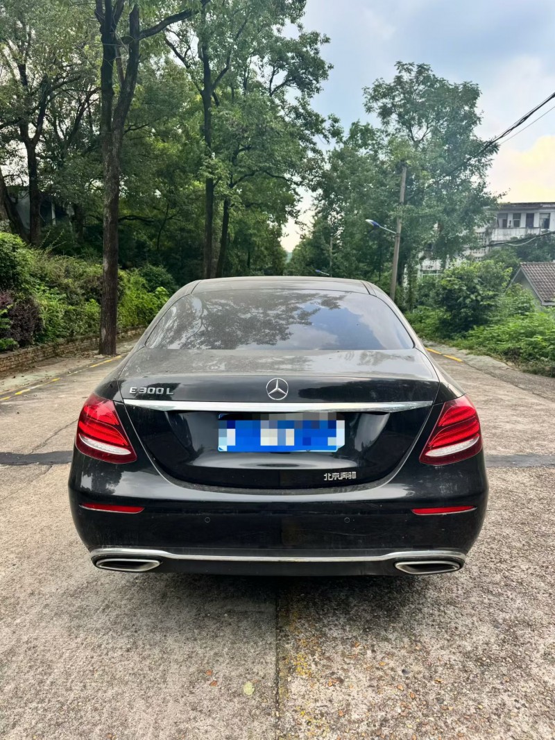 南昌19年奔驰E9