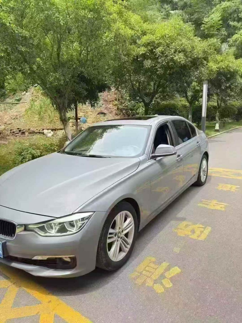 重庆16年宝马3系3
