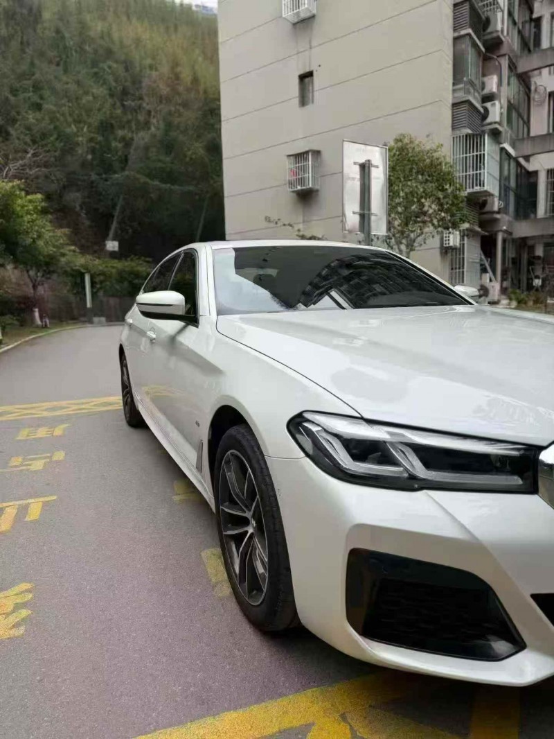 重庆22年宝马5系2