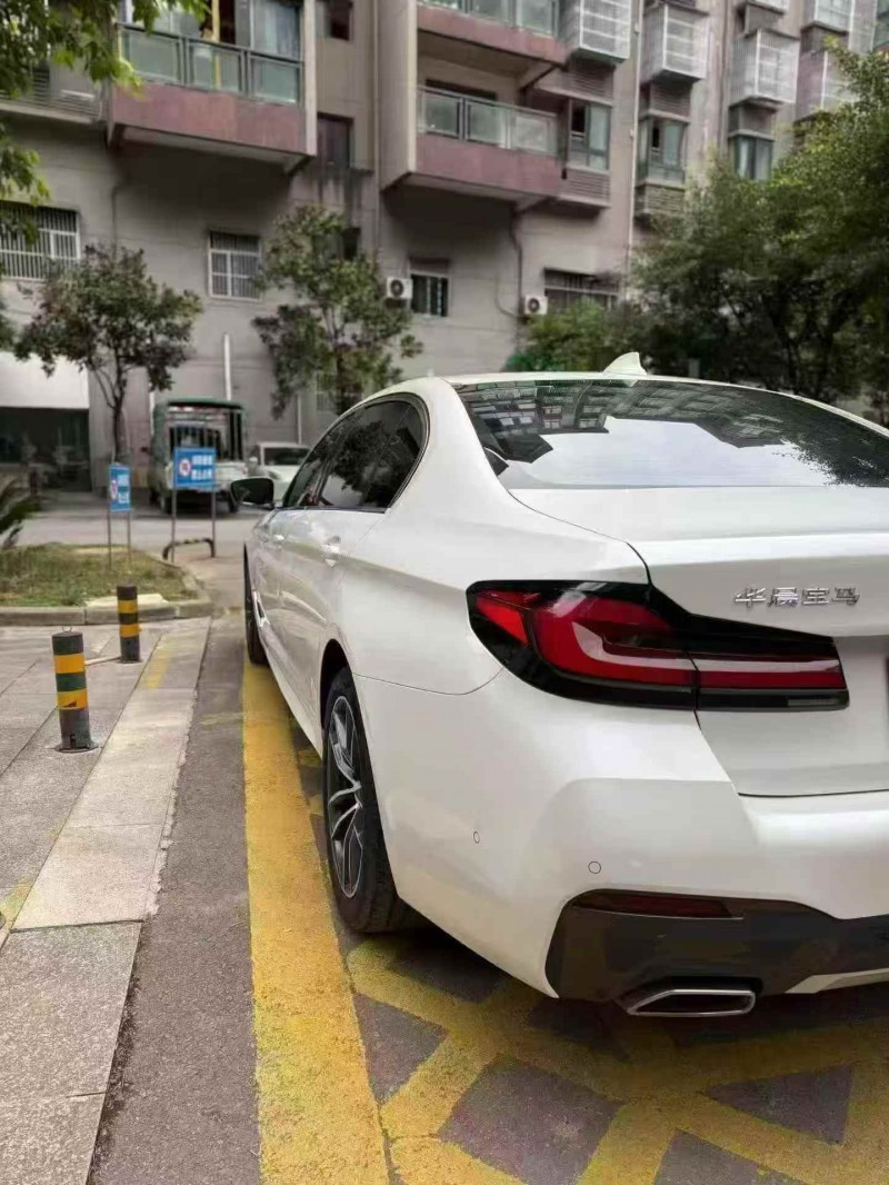 重庆22年宝马5系4
