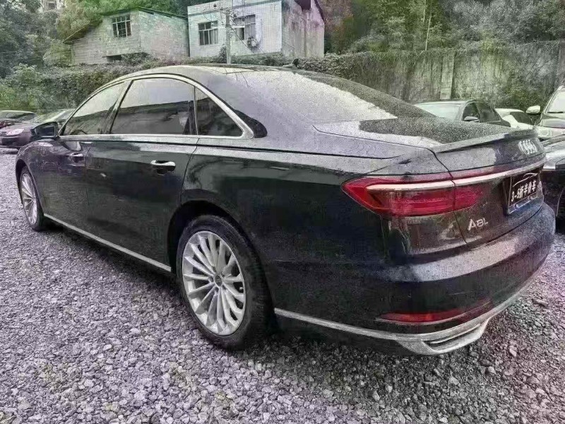 重庆21年奥迪A8L4