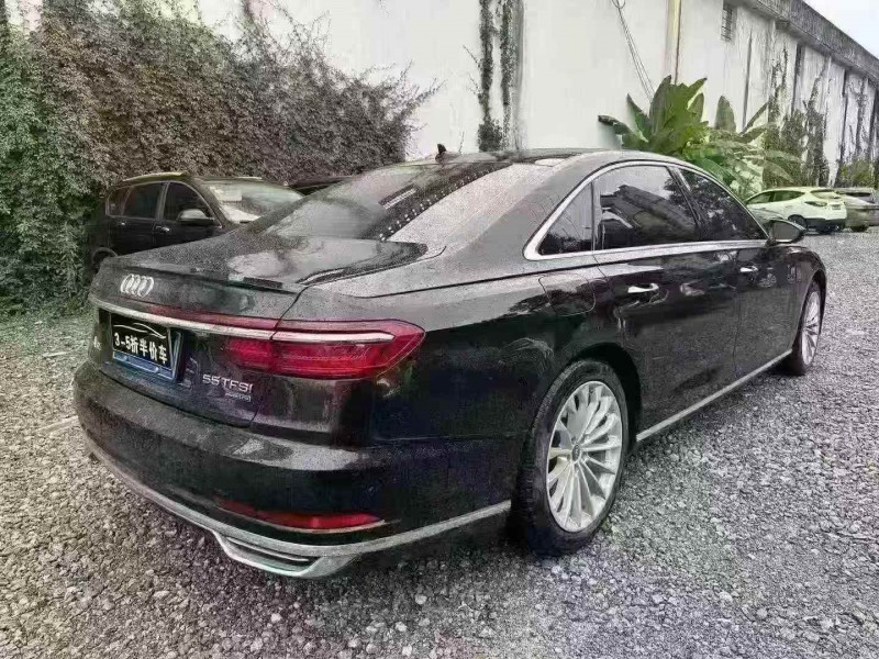 重庆21年奥迪A8L5