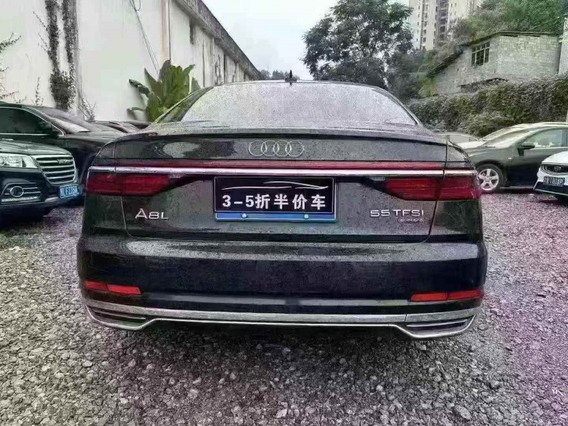 重庆21年奥迪A8L6