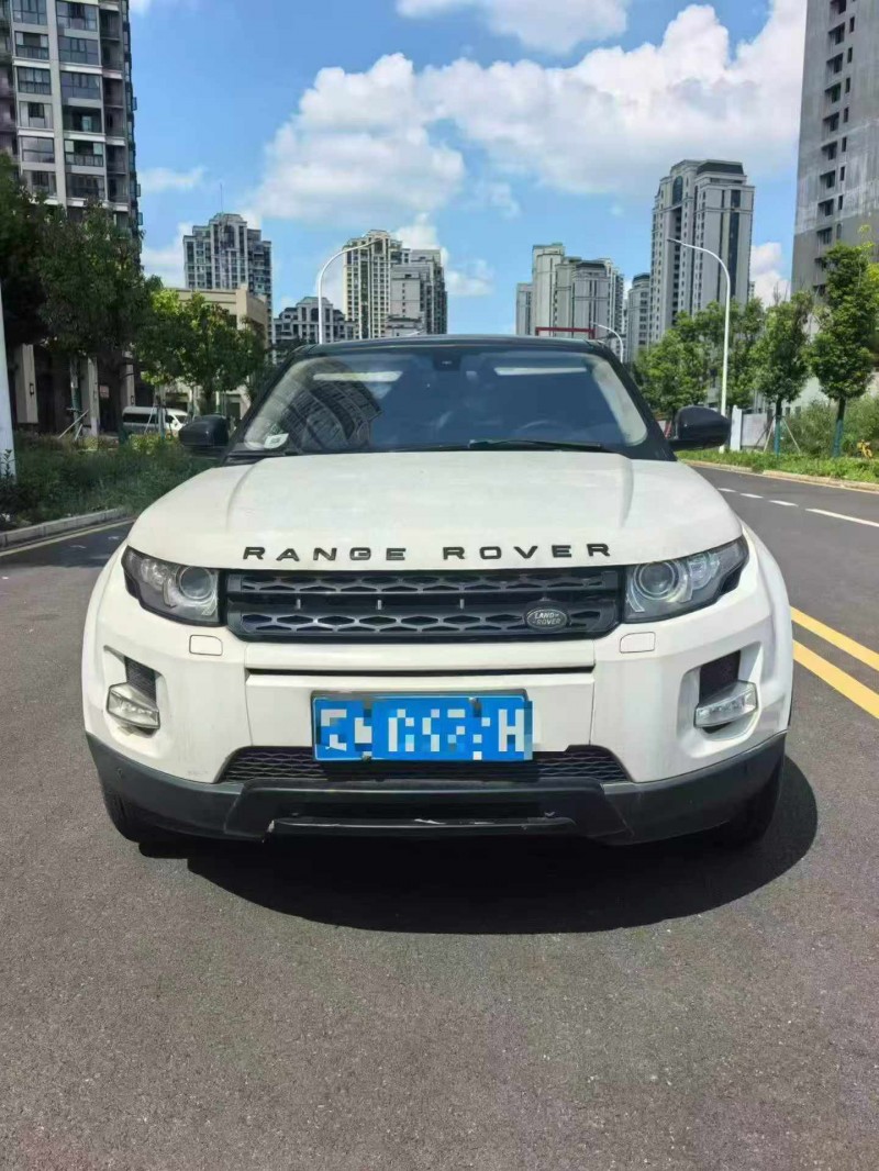 宜昌15年路虎极光1