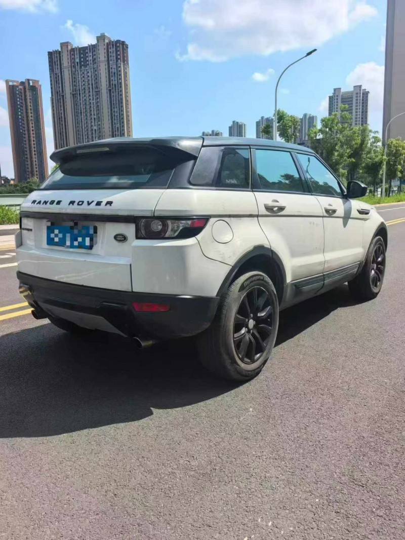 宜昌15年路虎极光8