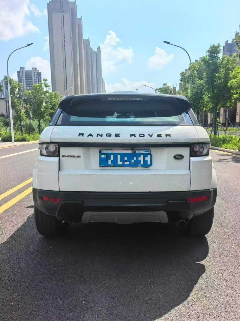 宜昌15年路虎极光9