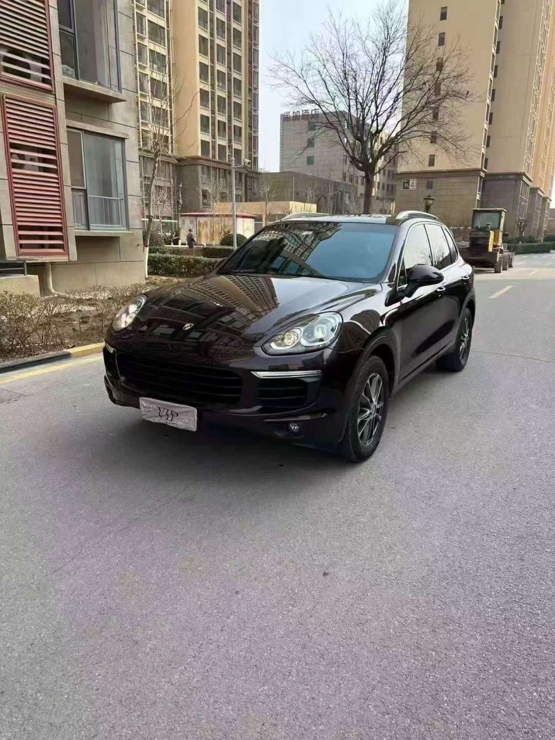 秦皇岛17年保时捷卡宴2