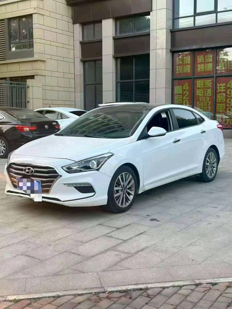 阜阳20年现代名图5
