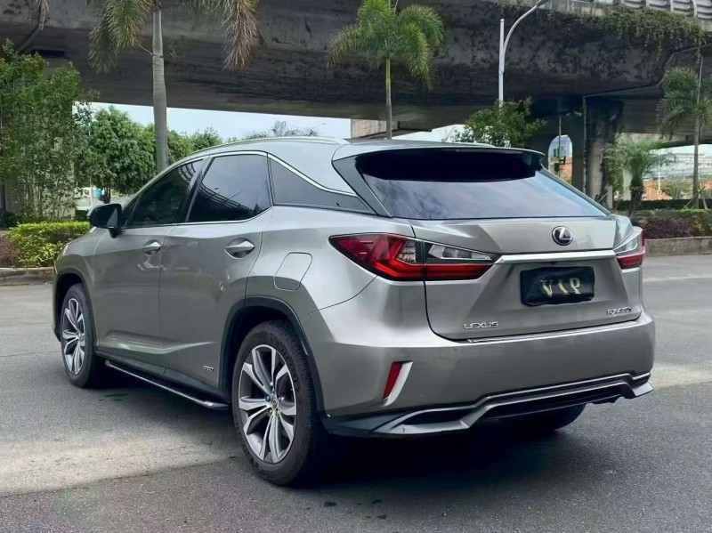 漳州17年雷克萨斯RX8