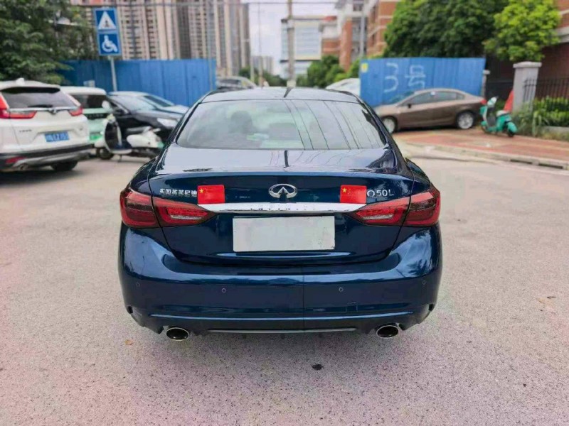南宁20年英菲尼迪Q505