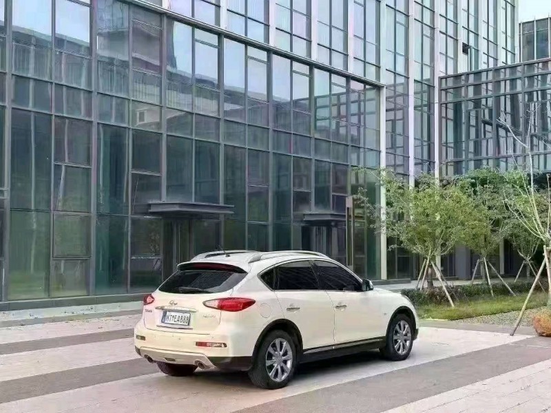 青岛17年英菲尼迪QX505