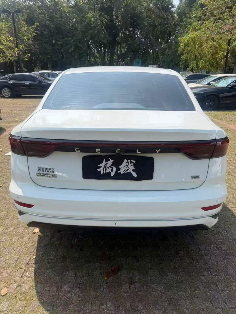 东莞23年吉利帝豪5