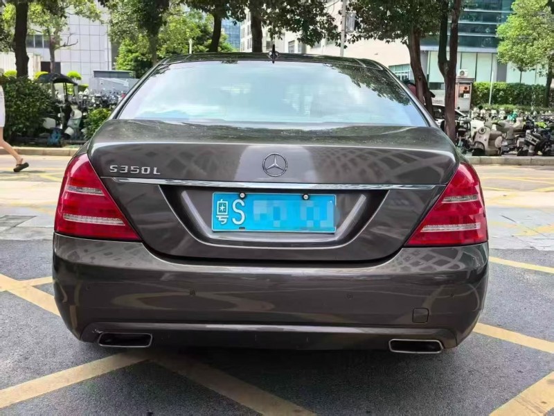深圳12年奔驰S9