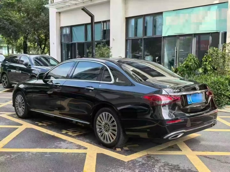深圳22年奔驰E8