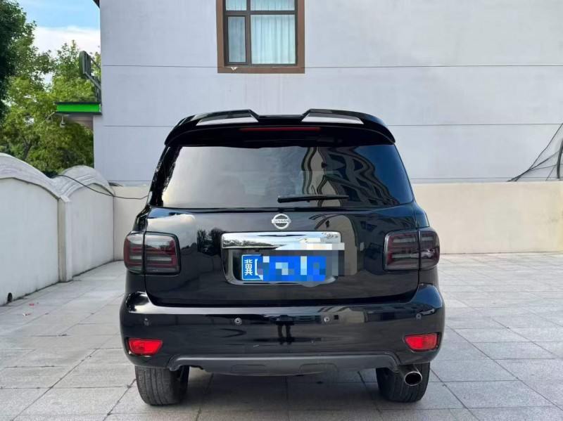 保定20年日产途乐9