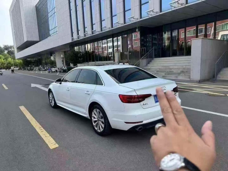 烟台17年奥迪A4L9