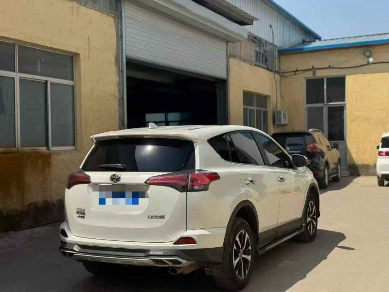 青岛18年丰田RAV4荣放8