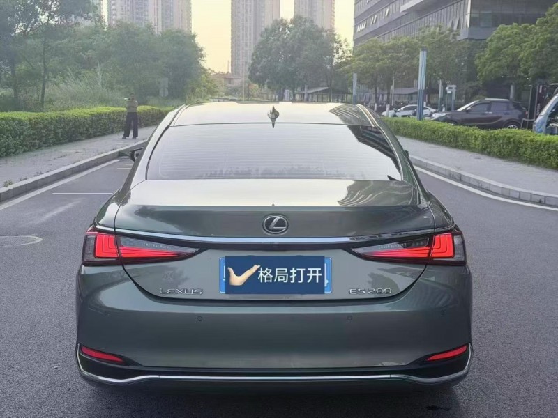 东莞24年雷克萨斯ES8