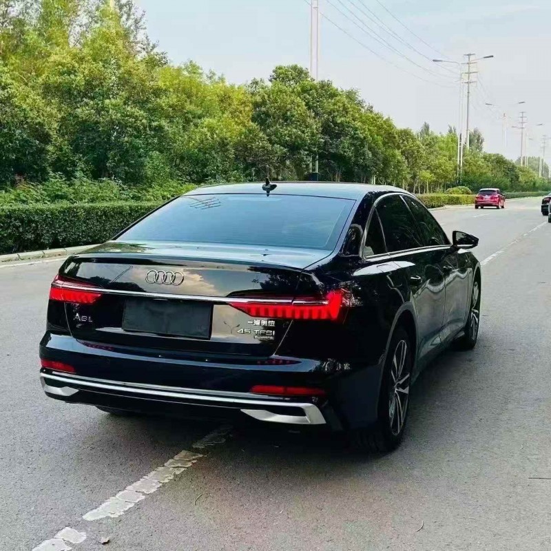 济宁21年奥迪A6L8