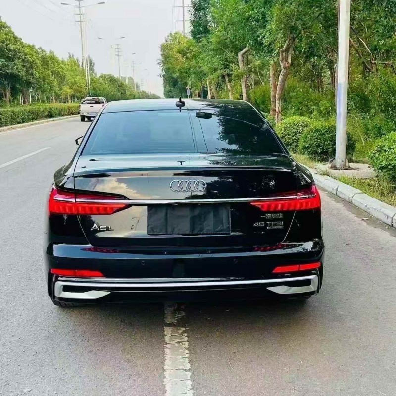 济宁21年奥迪A6L9