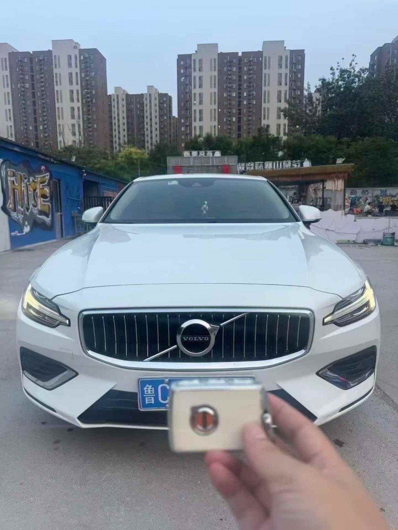 东营21年沃尔沃S60L1