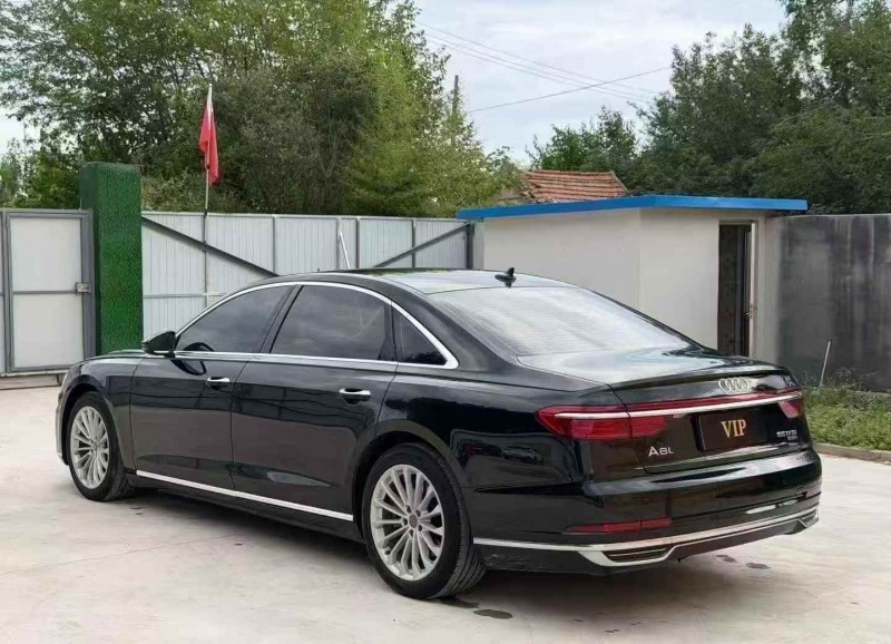 枣庄18年奥迪A8L7