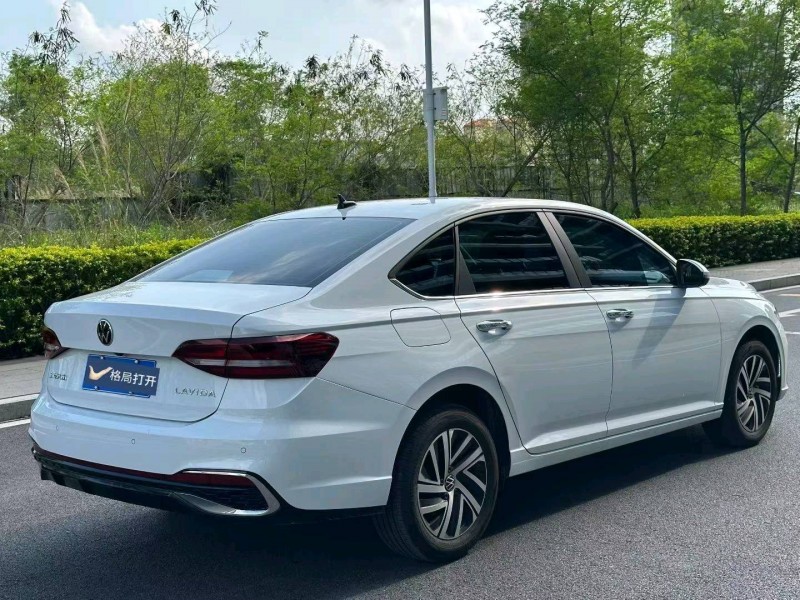 东莞25年大众朗逸5