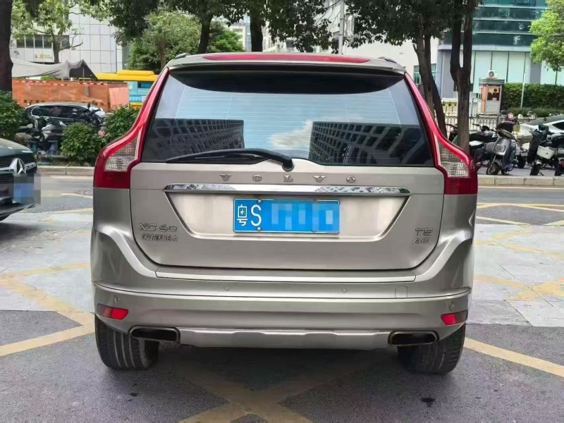 深圳15年沃尔沃XC609