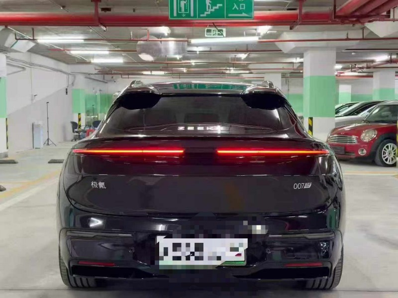 佛山25年极氪汽车0079