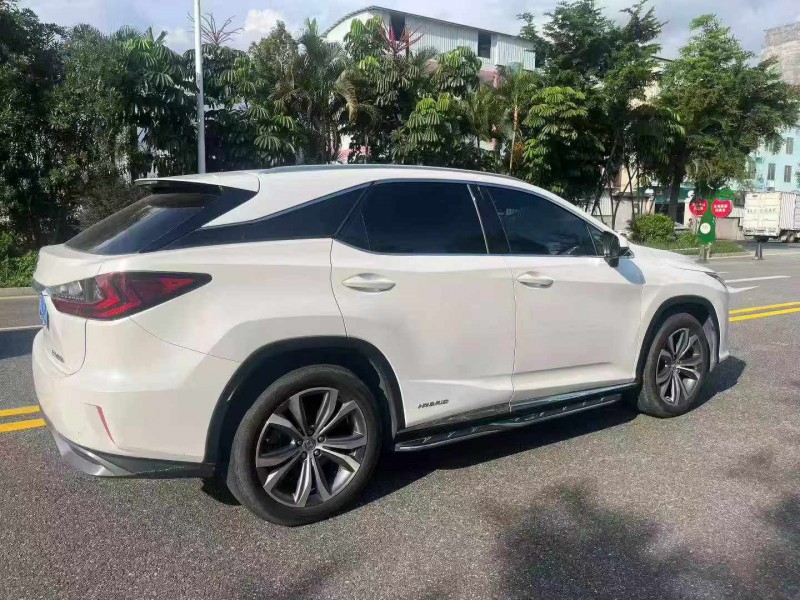 佛山17年雷克萨斯RX8