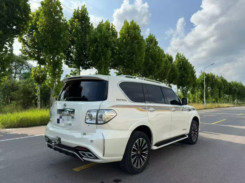 菏泽18年日产途乐8