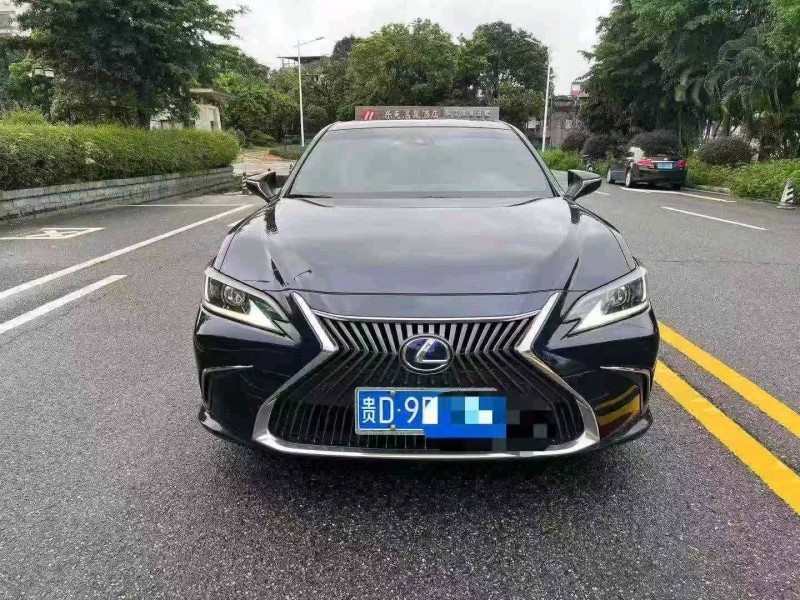 佛山19年雷克萨斯ES1