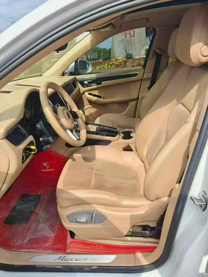 蚌埠16年保时捷Macan5