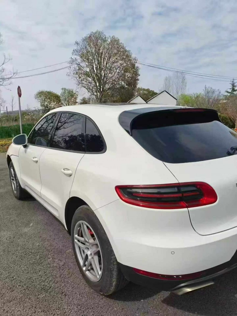 蚌埠16年保时捷Macan7