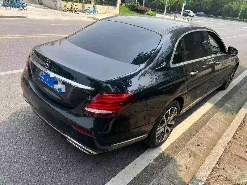 宜昌18年奔驰E9