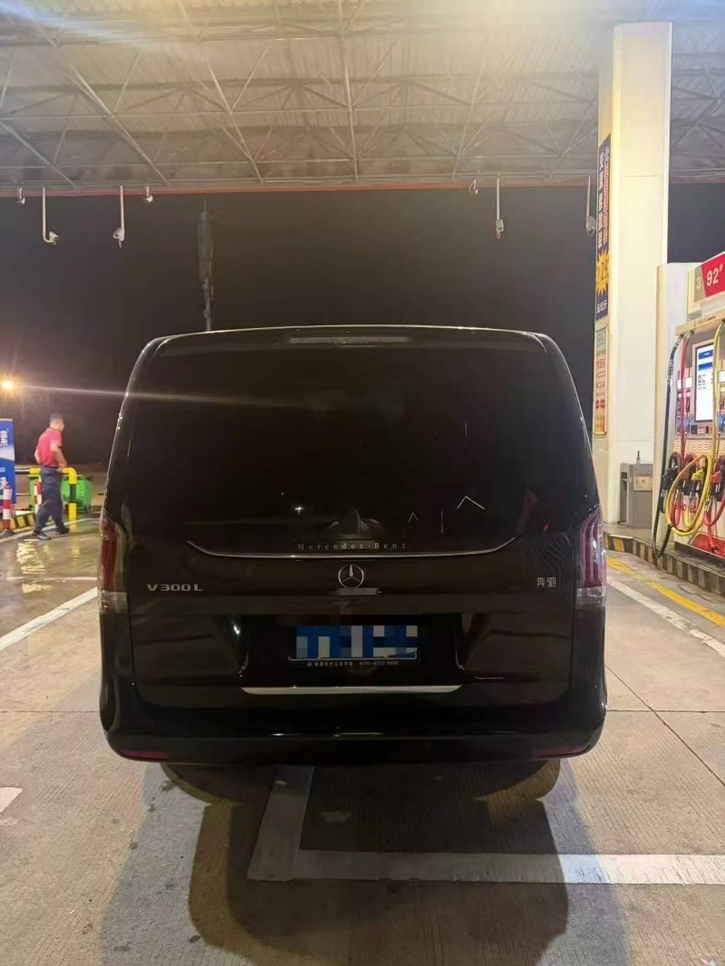 南昌25年奔驰V9