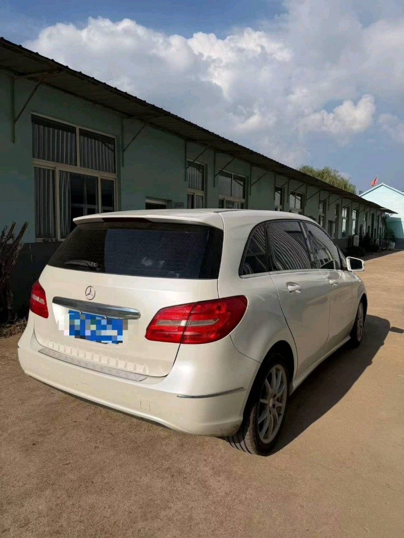 潍坊15年奔驰B9