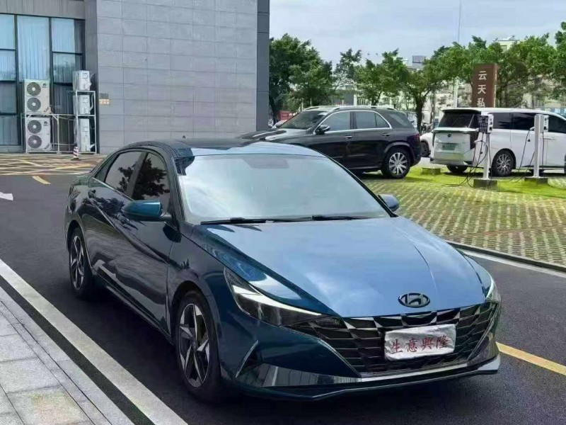 汕头22年现代伊兰特3